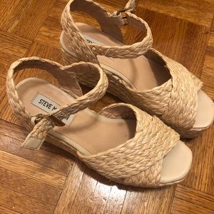Steve Madden Shoes - Steve Madden cute straw wedges Steve Madden Shoes - Steve Madden cute straw wedges